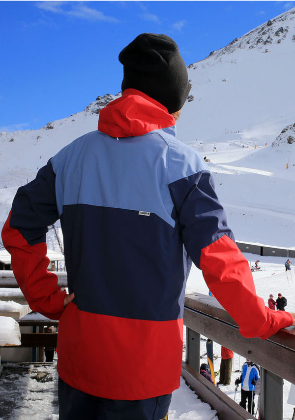 SG Snowboards Webshop - SG SOFTSHELL SNOWBOARD JACKET colorblocking red blue pic by Isamu Kubo3